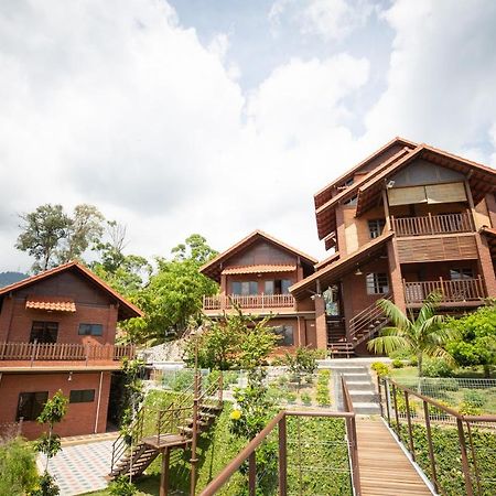 Red House The Garden Stay In Bukit Tinggi By Play 벤통 외부 사진