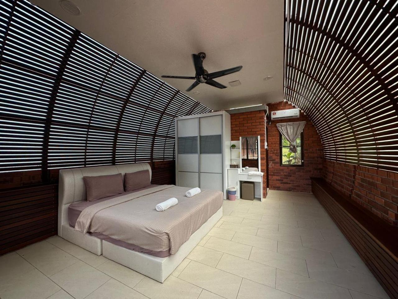 Red House The Garden Stay In Bukit Tinggi By Play 벤통 외부 사진