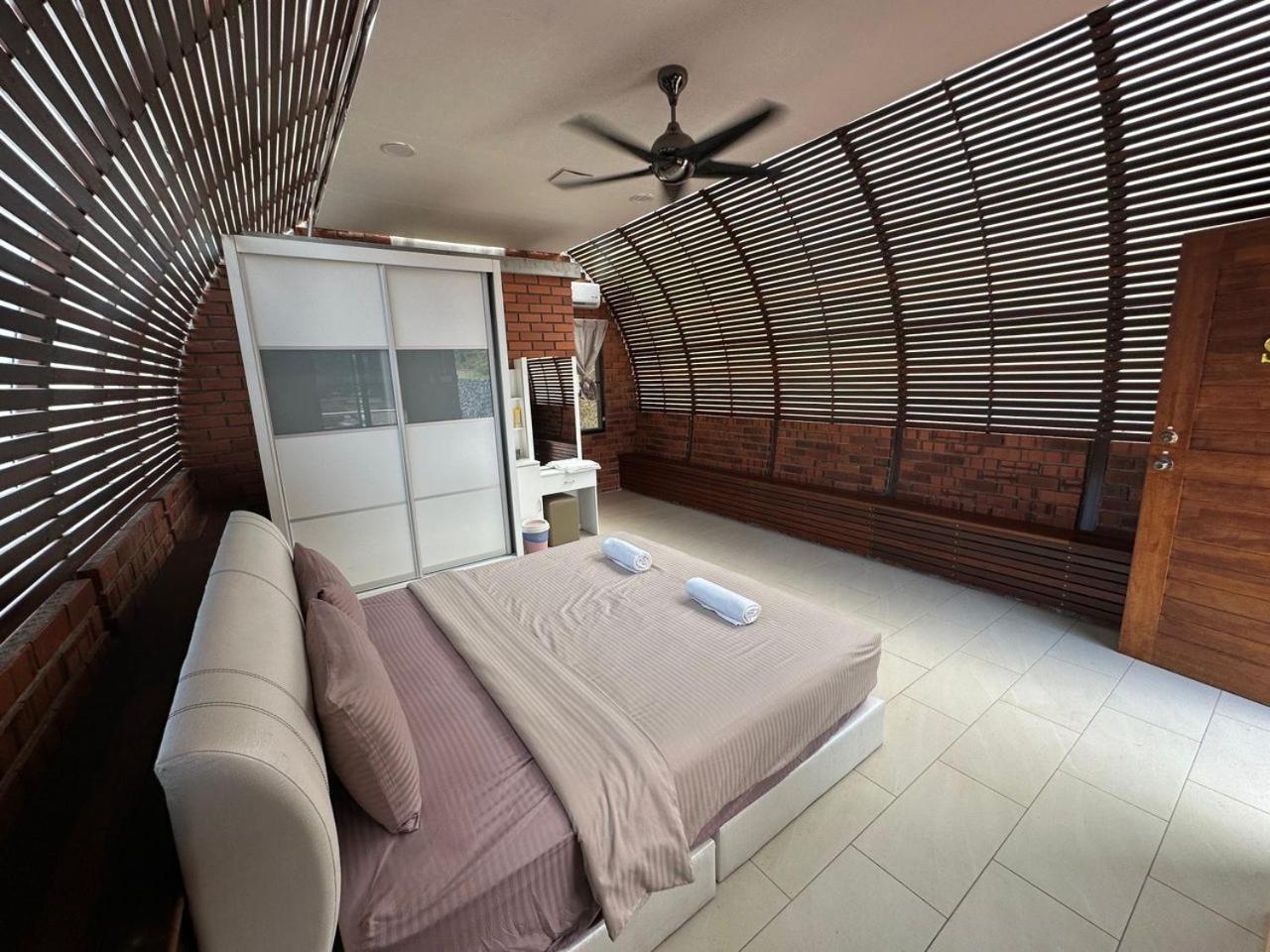 Red House The Garden Stay In Bukit Tinggi By Play 벤통 외부 사진