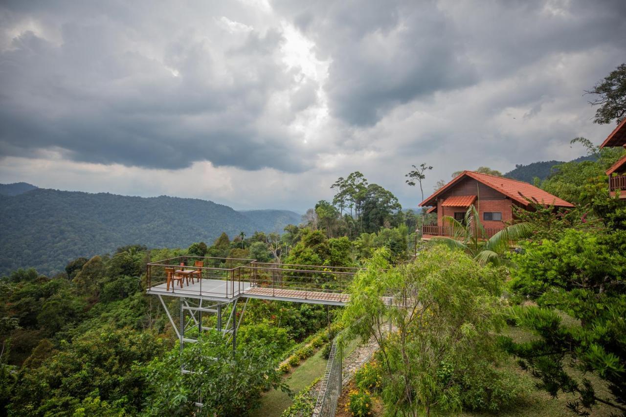 Red House The Garden Stay In Bukit Tinggi By Play 벤통 외부 사진